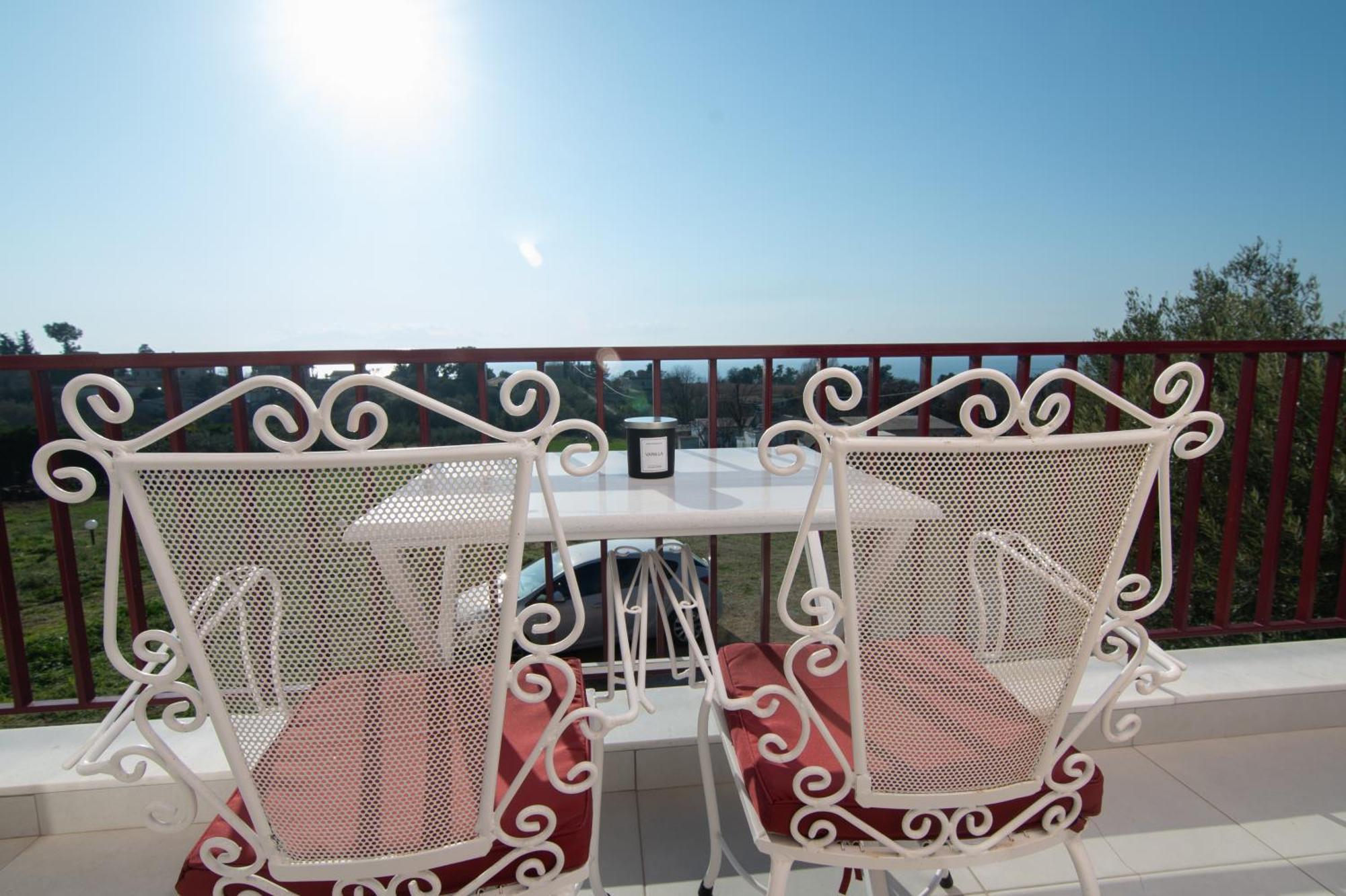 Olea Apartments Palioura Епаноми Екстериор снимка