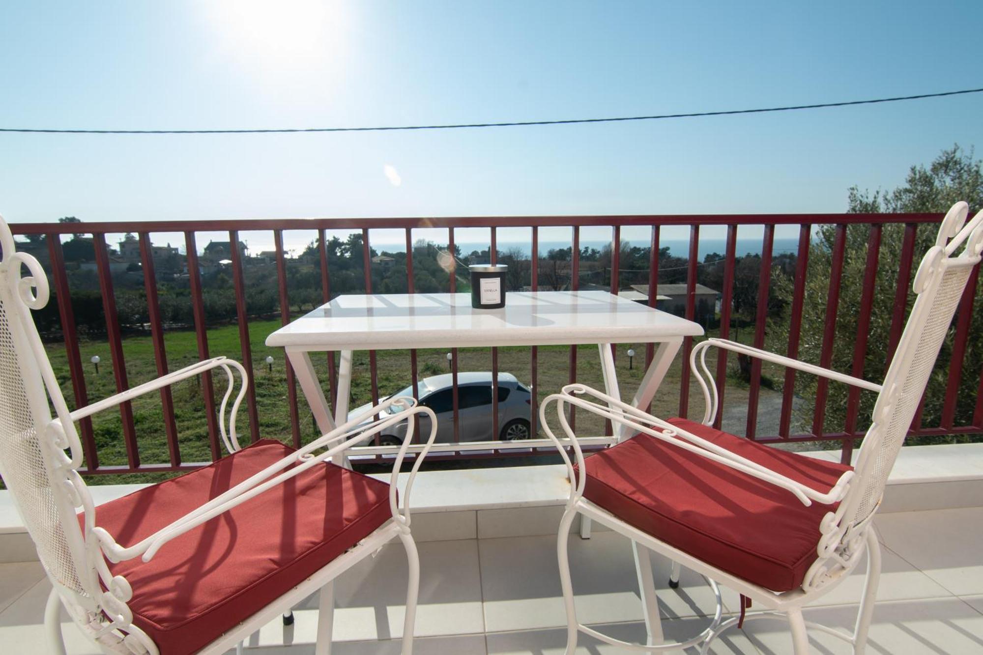 Olea Apartments Palioura Епаноми Екстериор снимка